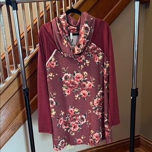 Mai Soli NWT Tunic Top Size 3x Cowl Neck Light and Soft